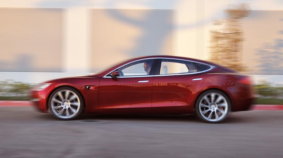  Tesla Model S Alpha 2011 года  (фото 4 из 17)